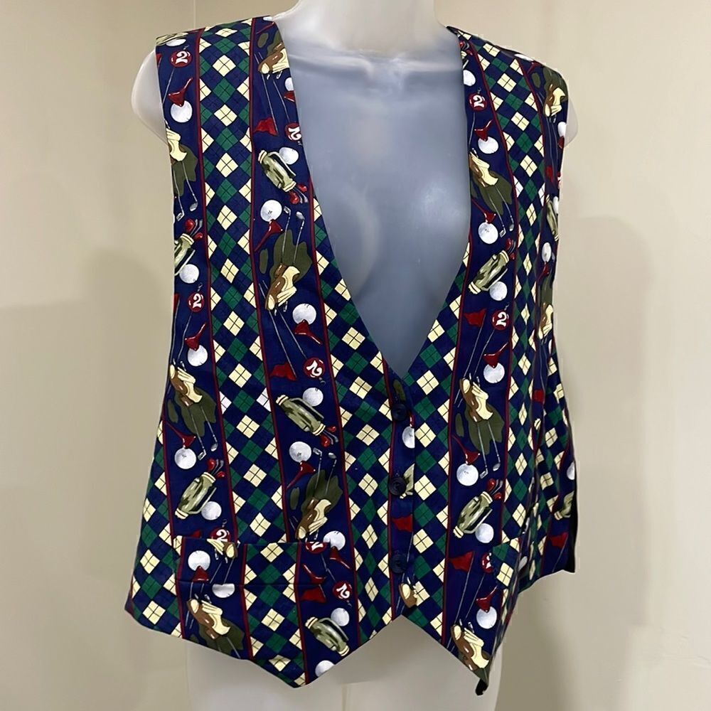 NWOT JLN USA Argyle Golfing Vest. Size L.